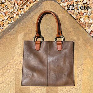 22 Tote